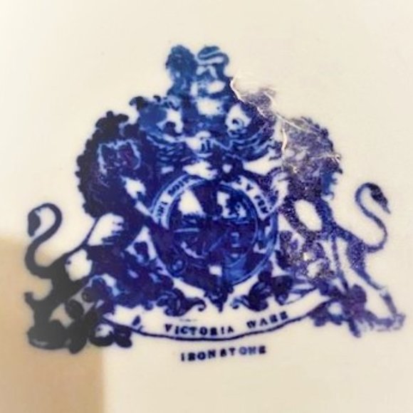 Vintage Victoria Ware Ironstone Plate - EUC - Picture 6 of 6